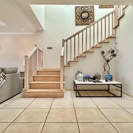 Amorio A Spacious Modern Getaway With A Private Heated Pool & Sea Views * Costa Adeje (Tenerife)