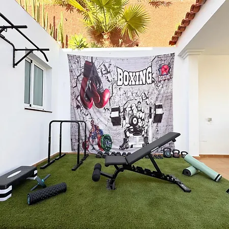 Amorio A Spacious Modern Getaway With A Private Heated Pool & Sea Views Villa Costa Adeje (Tenerife)