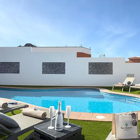 Amorio A Spacious Modern Getaway With A Private Heated Pool & Sea Views Villa Costa Adeje (Tenerife)
