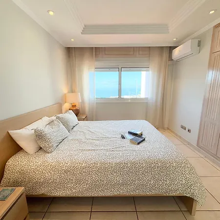 빌라 Amorio A Spacious Modern Getaway With A Private Heated Pool & Sea Views *