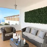 Вилла Amorio A Spacious Modern Getaway With A Private Heated Pool & Sea Views
